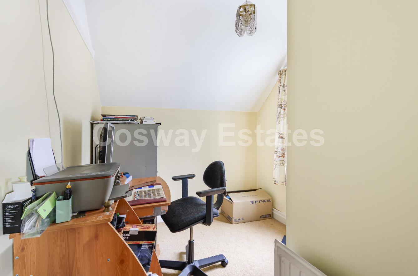 Parkside, Mill Hill